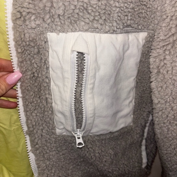 Aritzia Wilfred Free Gray Teddy Jacket - Picture 4 of 5